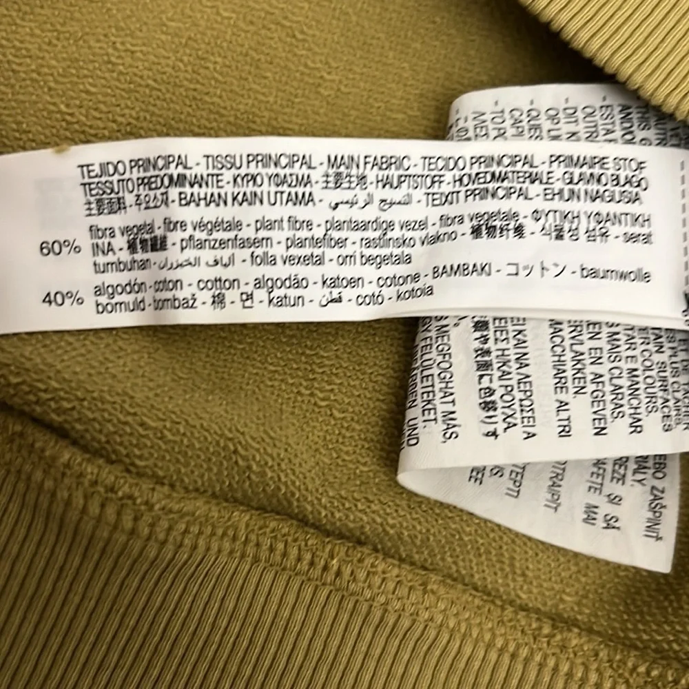 Zara round neck